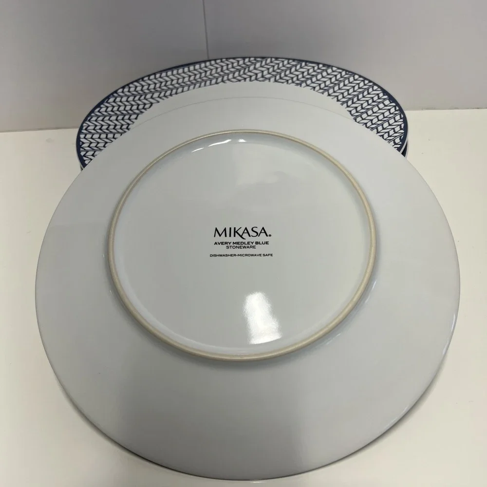 MIKASA Stoneware AVERY MEDLEY BLUE Geometric Design 11